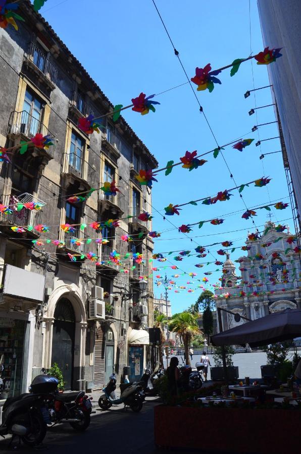 مبيت وإفطار كاتانيا Tre Stelle Al Duomo المظهر الخارجي الصورة